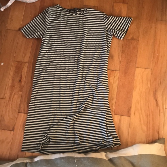 Flowy - Picture 1 of 1